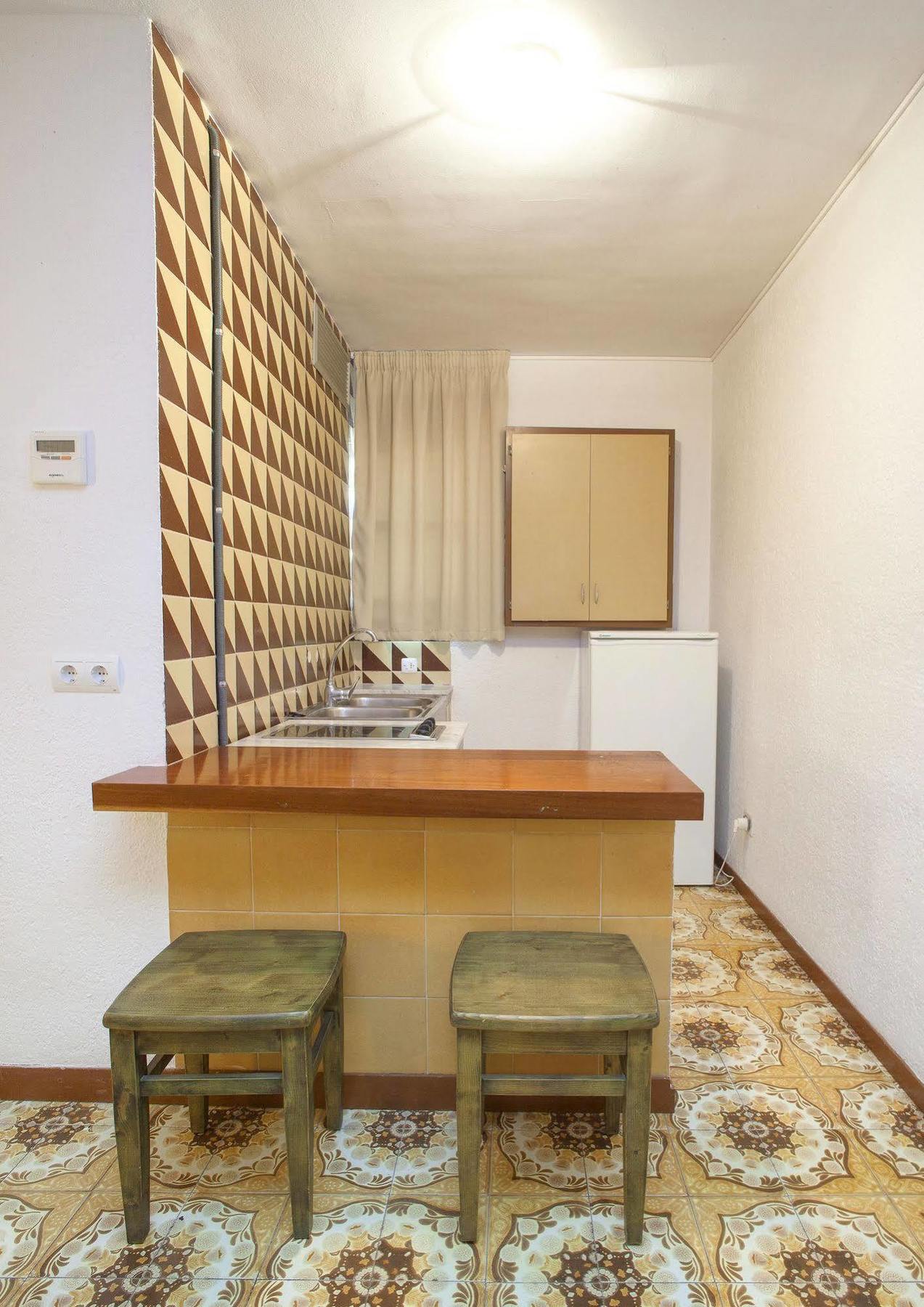 Apartamentos Bon Lloc Santa Eularia des Riu Luaran gambar
